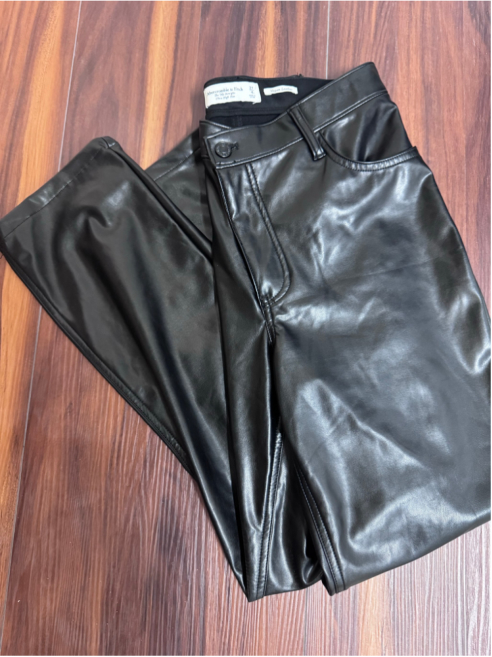 Women's Abercrombie & Fitch Vegan Leather Straight Leg Pants Black Size 4